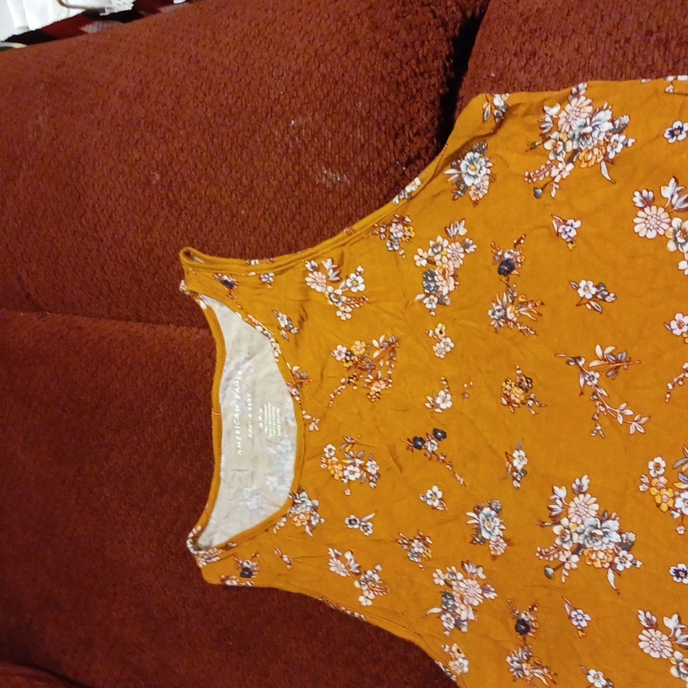 Crop top - Picture 2 of 2